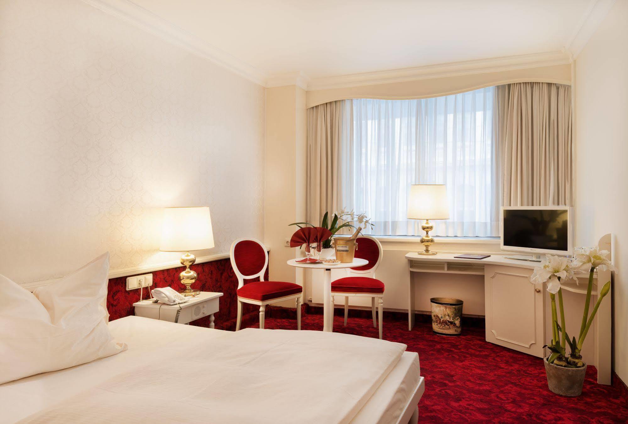 Elaya Hotel Vienna City Center מראה חיצוני תמונה